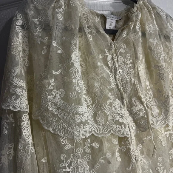 House of Harlow 1960 Cream Lace Overlay Blouse - Picture 5 of 14